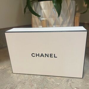 Chanel Box